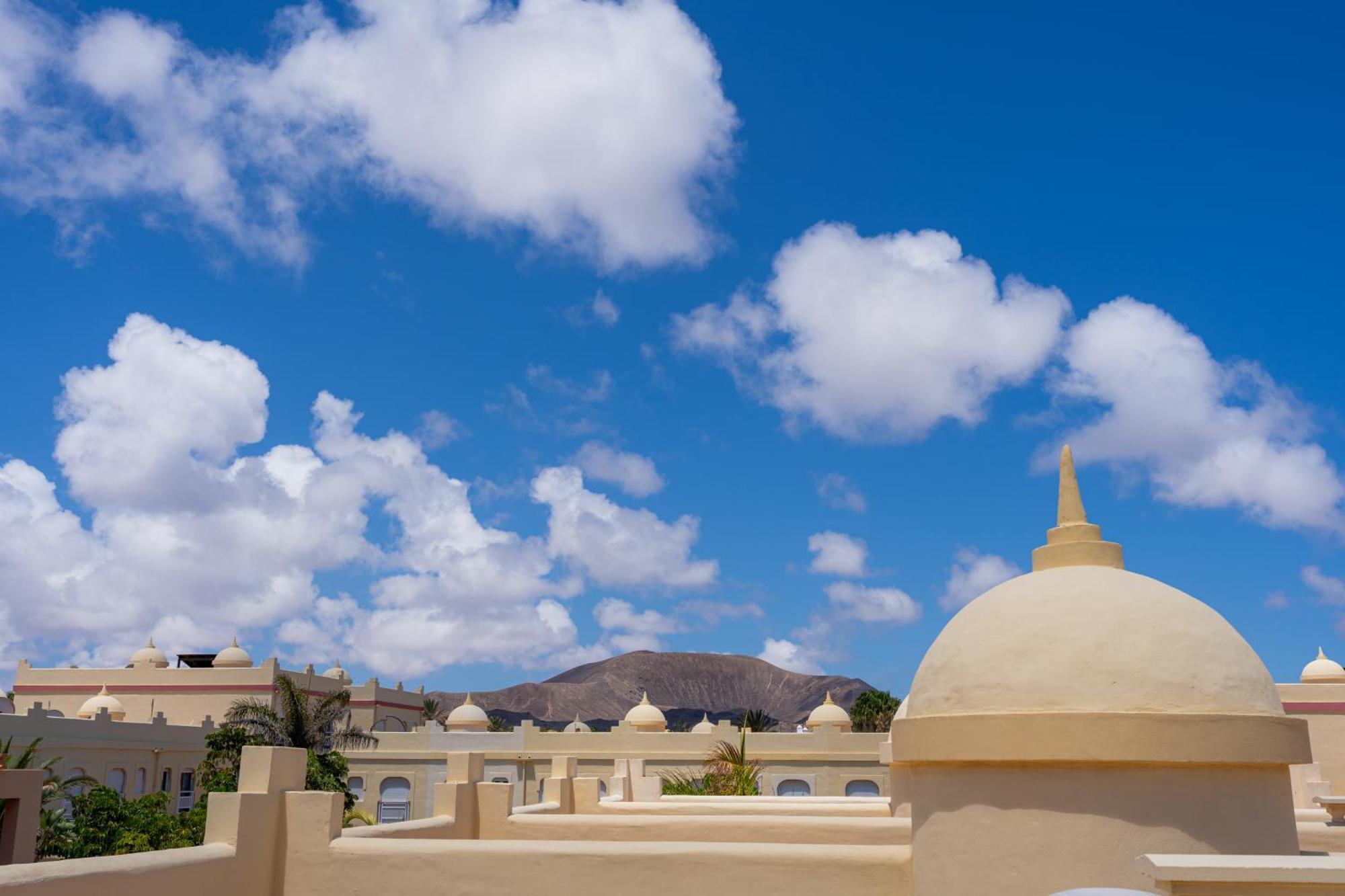 Villas Y Apartamentos El Sultan Corralejo Exteriér fotografie